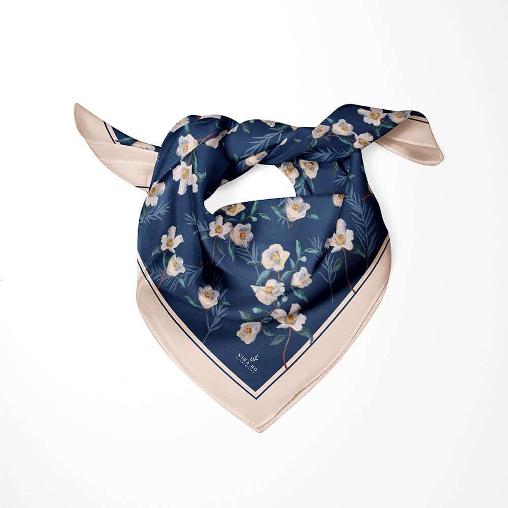 寧靜茶花絲巾The Tranquil Camellia Silk Scarf - Midnight Blue