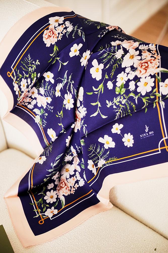 白色野花絲巾White Wildflower Silk Scarf - Glazed Blue